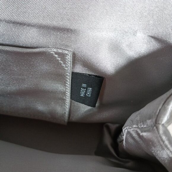 Kate Landry Silver Satin Pleated Evening Clutch Bag Kiss Lock Purse - Picture 6 of 13